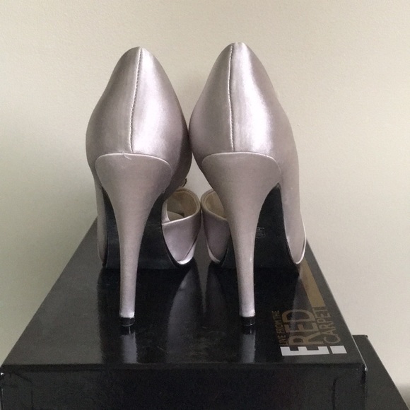 E Live From The Red Carpet Silver D’orsay - Picture 4 of 5